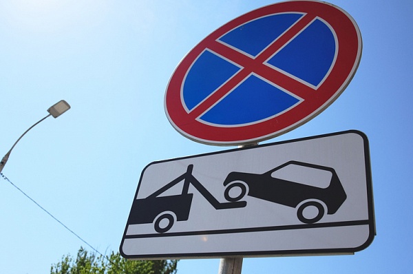 На Новомихайловском шоссе запретят стоянку большегрузов